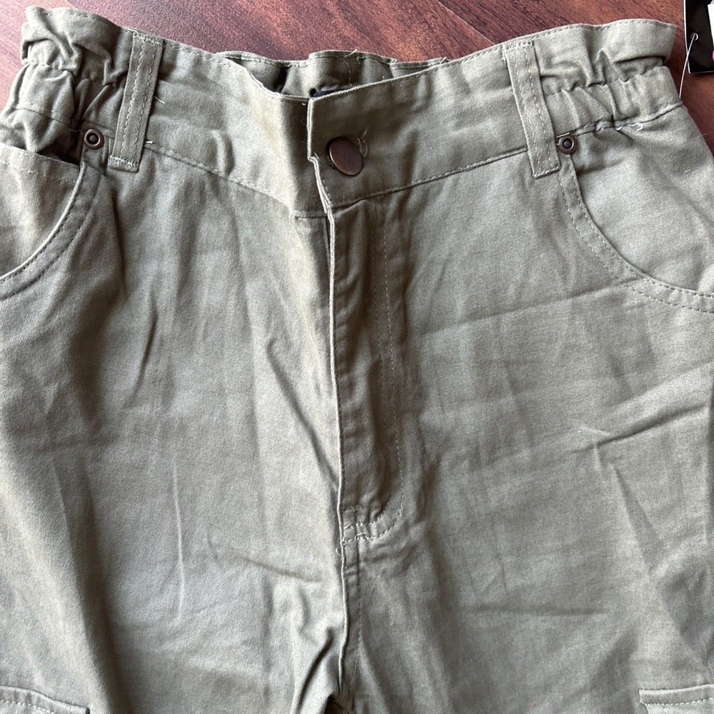 Youth Girls Green Goddess‎ Woven Cargo Pants Army Green Size 7 MSRP 42 - Picture 2 of 5